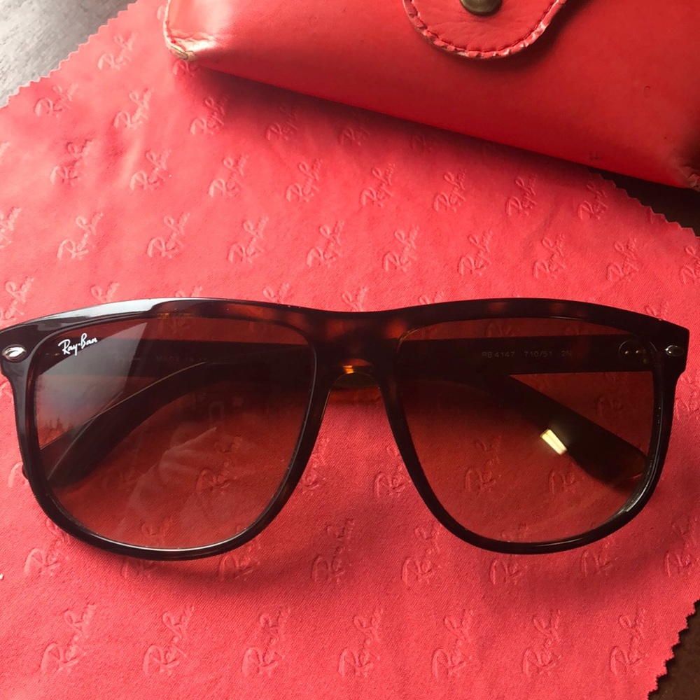 Ray-Ban RB4147 Tortoise Light Brown Frame